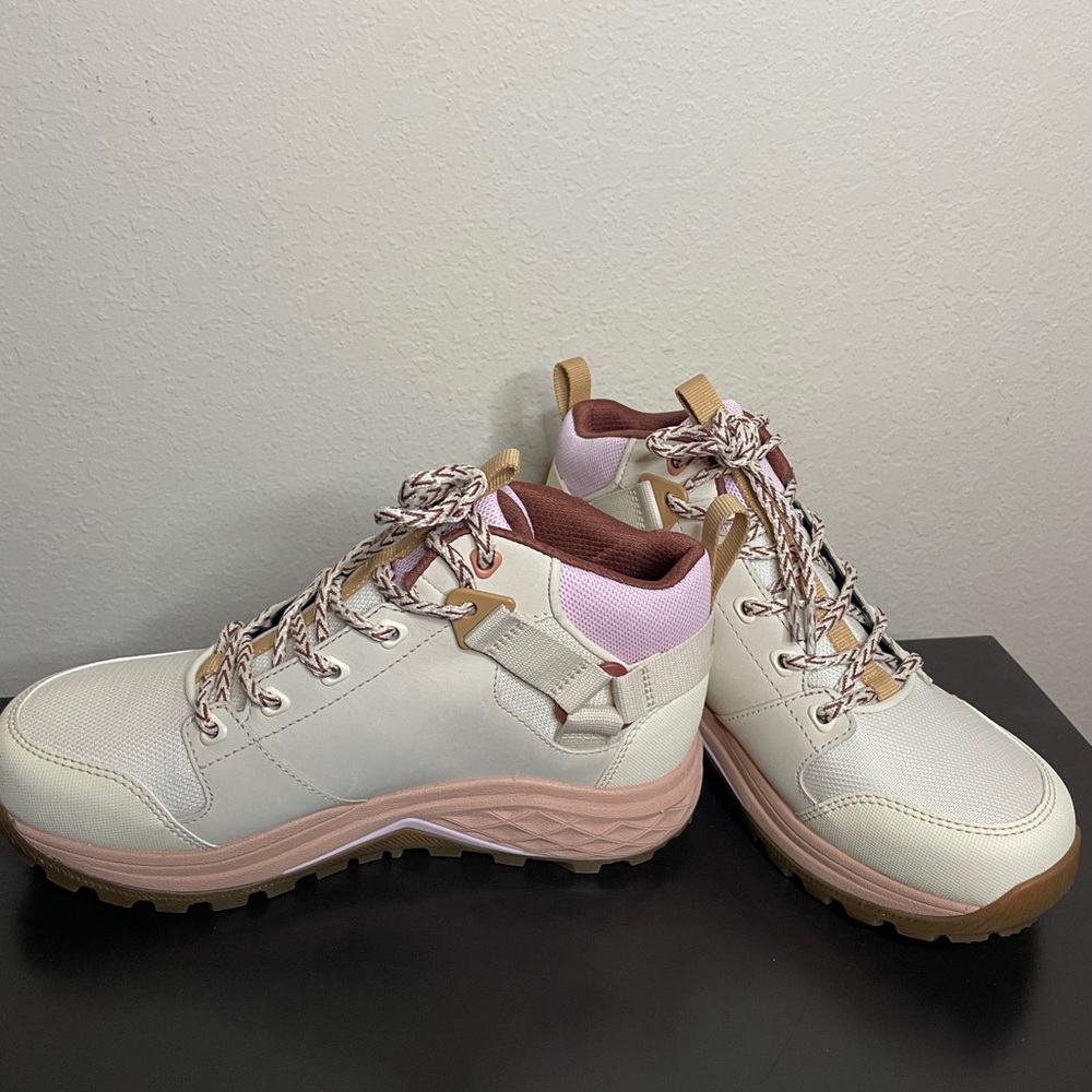 NWB Teva x FP Movement Grandview GORE-TEX Hiking Boot Size 6 - Picture 11 of 14